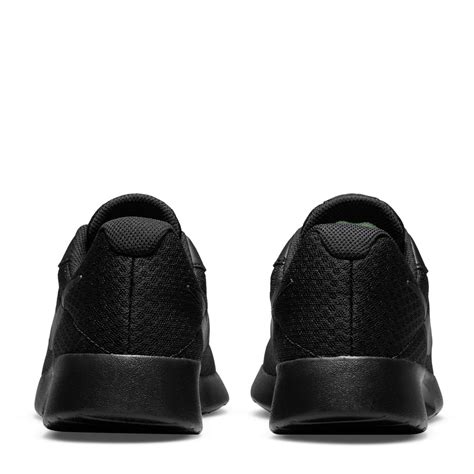 schwarze nike tanjuna|nike tanjun women's.